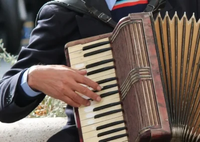 Fisioterapia y prevención de lesiones en músicos: El caso de los acordeonistas